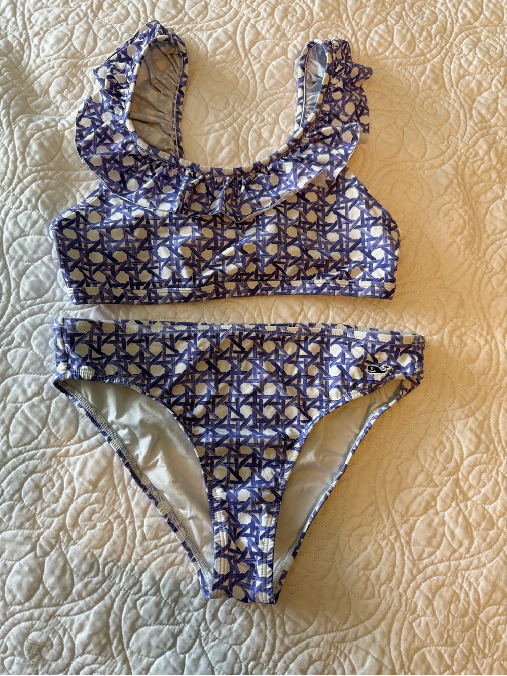 NWOT Girls Vineyard Vines Purple & White Cane Pattern Ruffle Bikini. Size Large